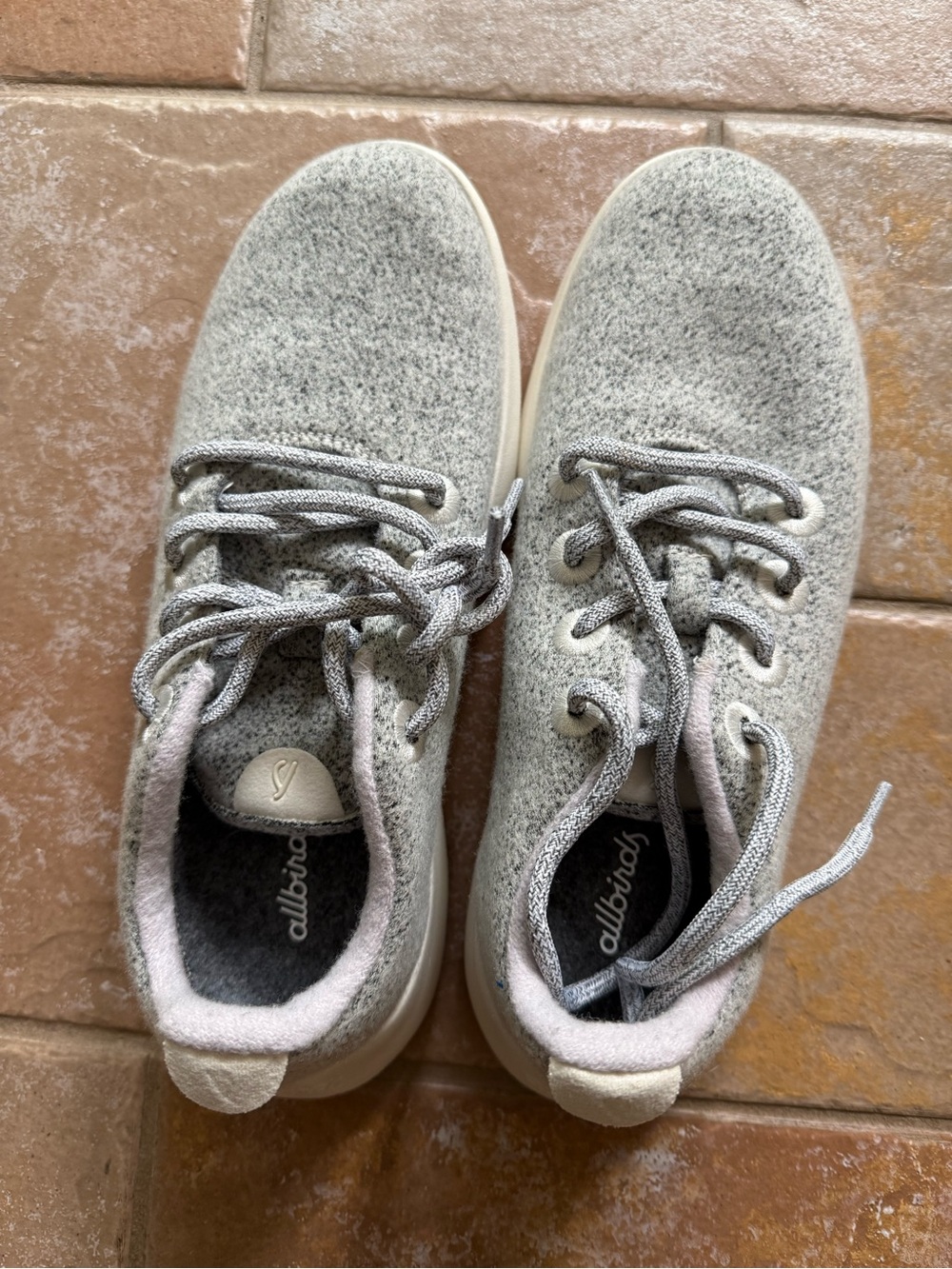 allbirds Women’s Sneakers in Heather Gray